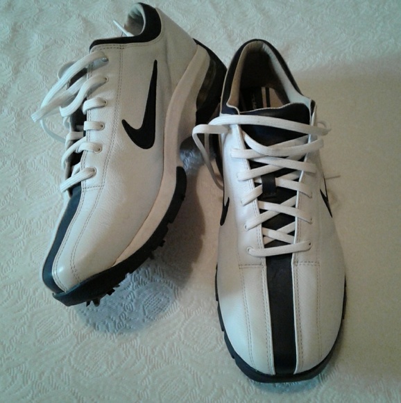 nike sport performance golf shoes